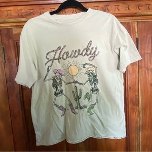 HOWDY T-SHIRT